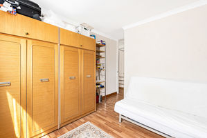 Bedroom - click for photo gallery